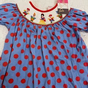 NWT size 4 (generous sizing) Banana Split Snow White smocked dress